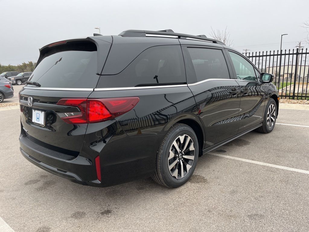 Thumbnail: 2026 Honda Odyssey - 3