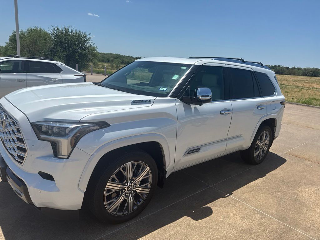 Pearl 2024 Toyota Sequoia SUV / Crossover Four-Wheel Drive Automatic