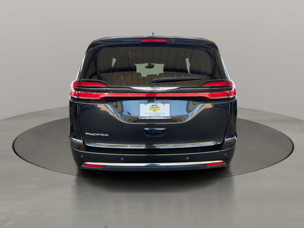 View vehicle photo 6