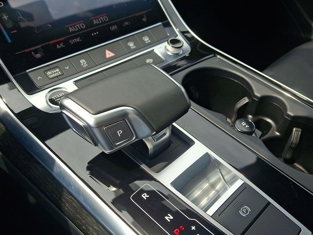 Thumbnail: 2025 Audi Q7 - 15