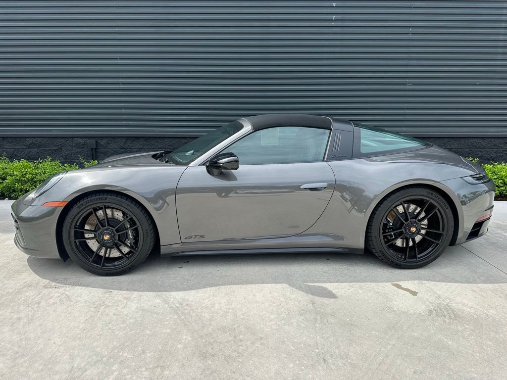 Thumbnail: 2024 Porsche 911 - 2