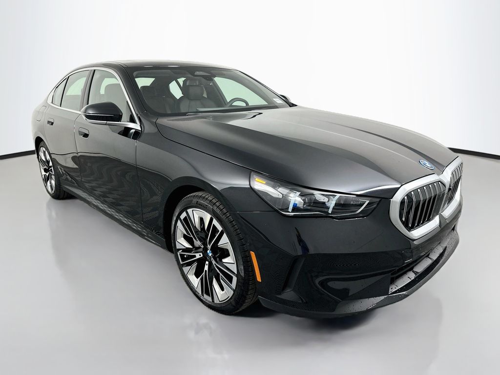 Thumbnail: 2026 BMW i5 - 3