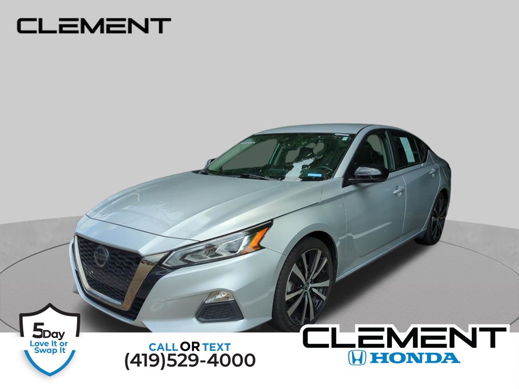 Brilliant Silver Metallic 2022 Nissan Altima Sedan Front-Wheel Drive Continuously Variable Transmission