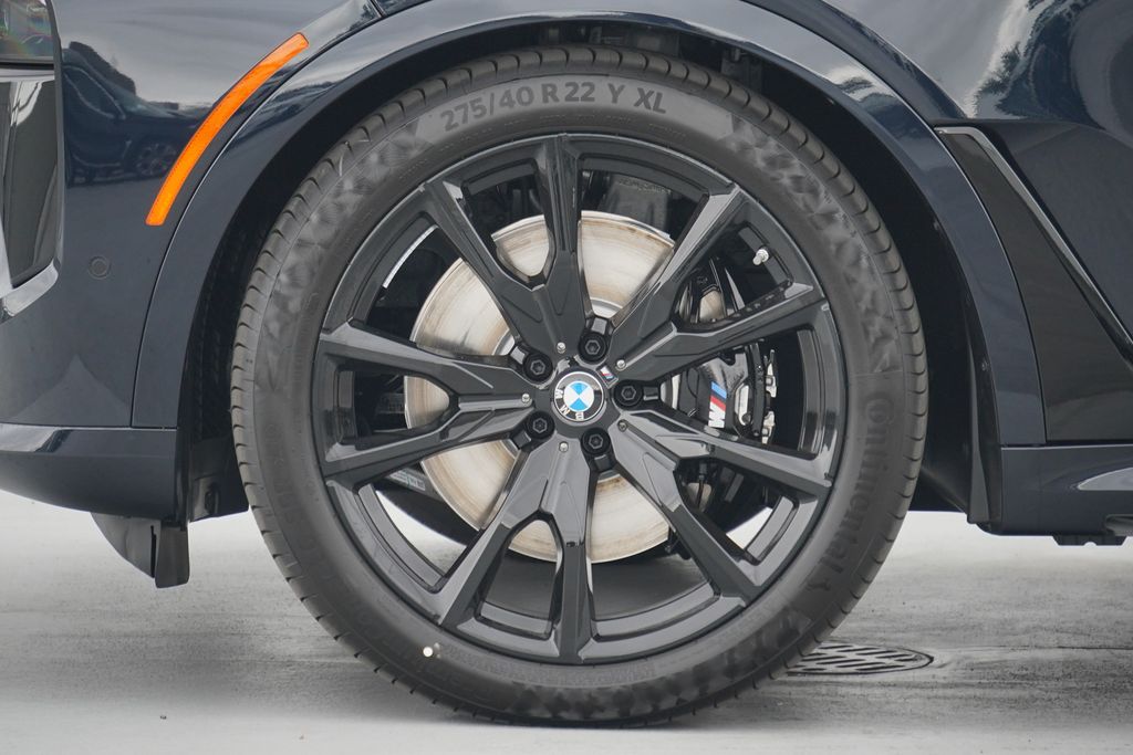 2025 BMW X7 xDrive40i 5