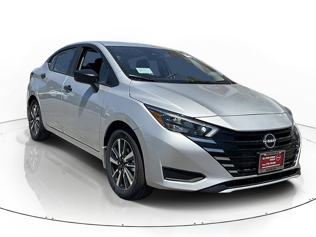 Brilliant Silver Metallic 2025 Nissan Versa S FWD Sedan Front-Wheel Drive Continuously Variable Transmission