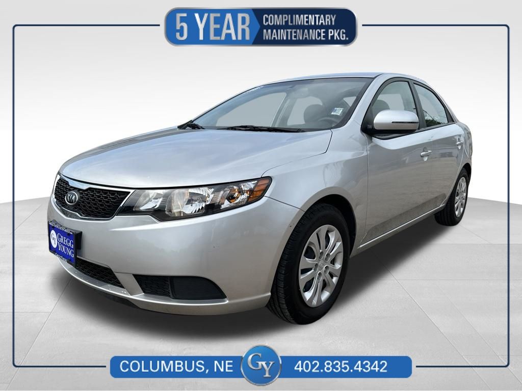 Bright Silver Metallic 2013 Kia Forte Sedan Front-Wheel Drive 6-Speed Automatic Overdrive