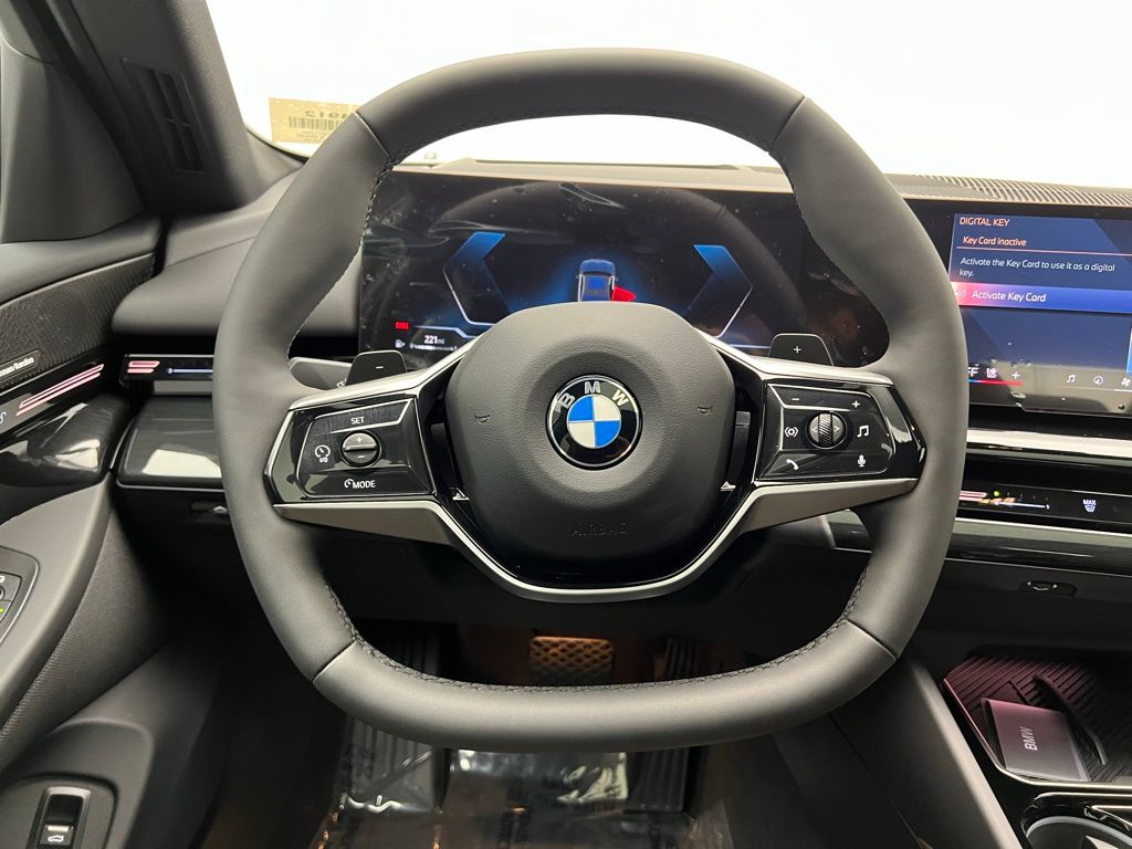 2025 BMW 5 Series 530i 12