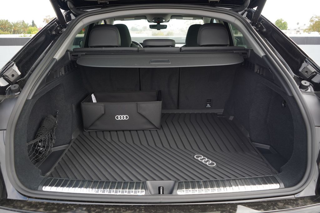 Thumbnail: 2026 Audi Q5 - 14