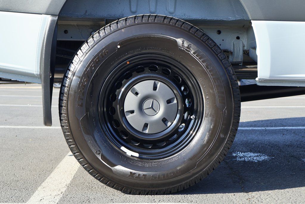 Thumbnail: 2026 Mercedes-Benz Sprinter - 11