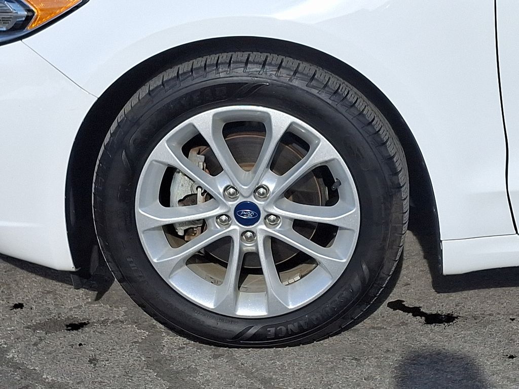 2019 Ford Fusion SEL 8