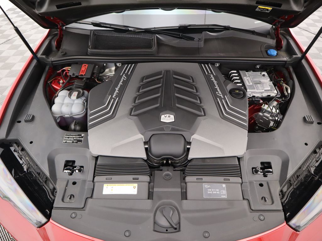 Thumbnail: 2024 Lamborghini Urus - 30