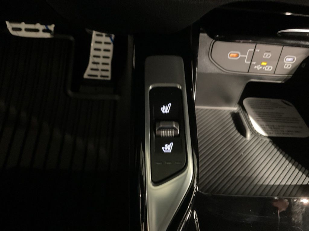 New 2026 Black Kia SX Prestige image 14