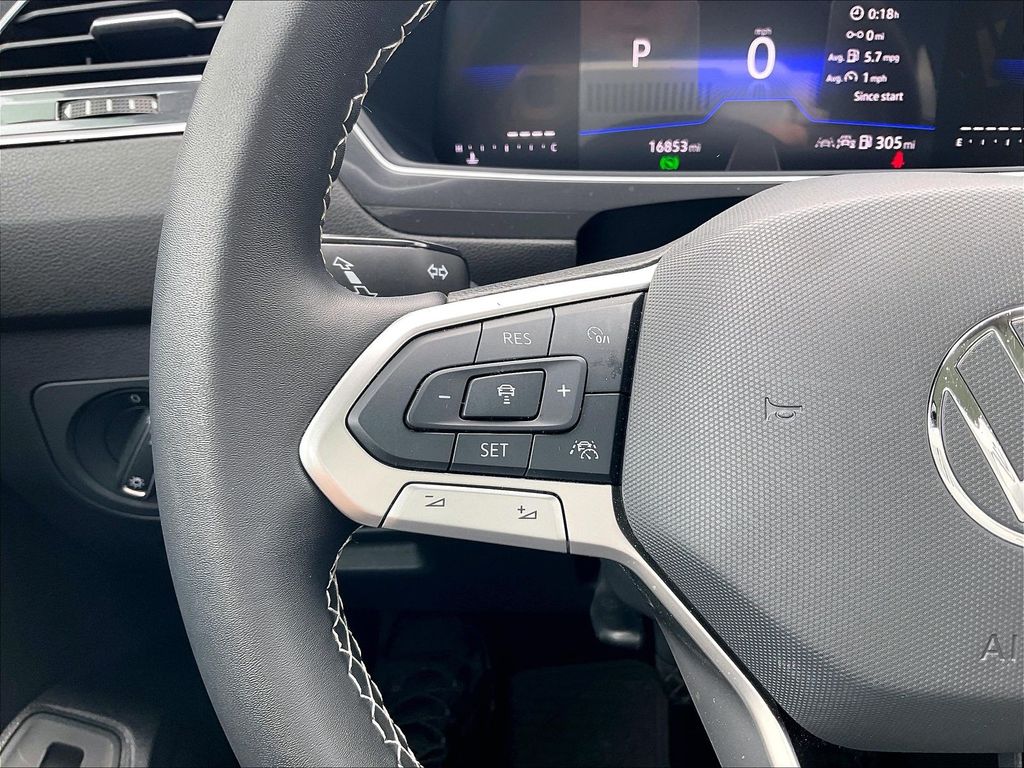 2024 Volkswagen Tiguan — photo 22