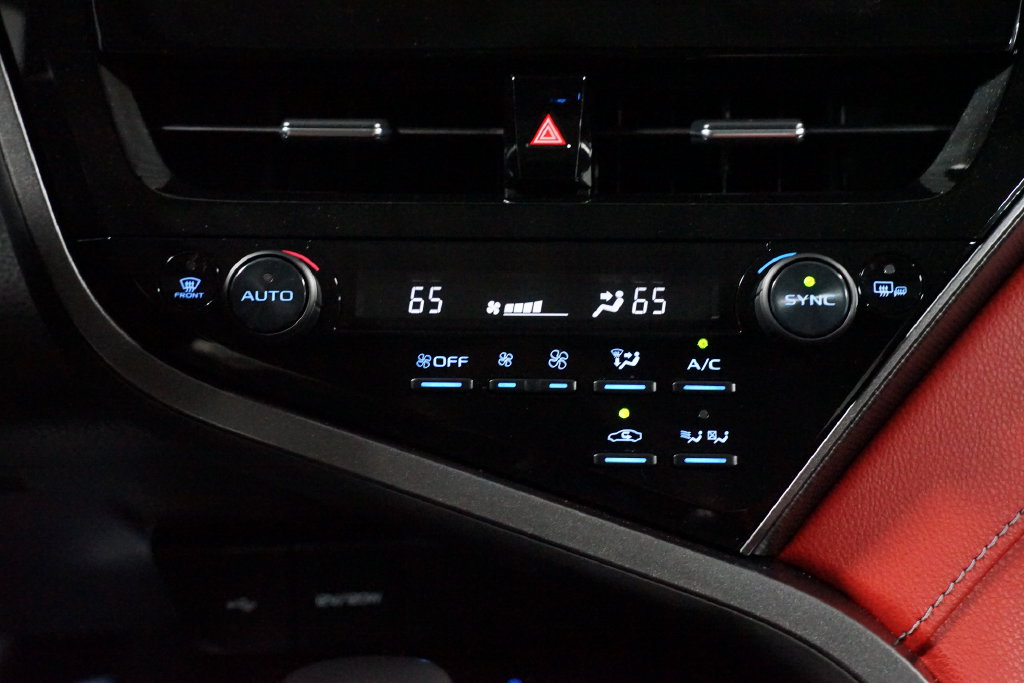 Thumbnail: 2022 Toyota Camry - 20