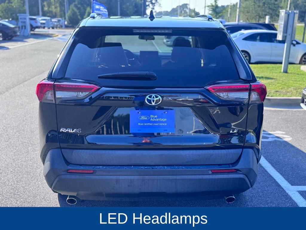 2020 Toyota RAV4 LE