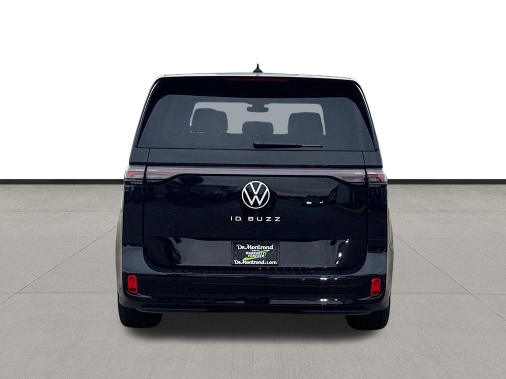 New 2025 Black Pearl Volkswagen Pro S image 6