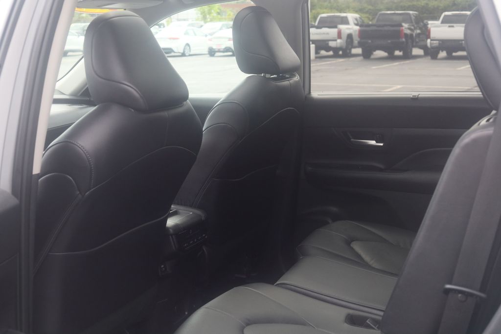 Used 2025 Toyota Grand Highlander SUV