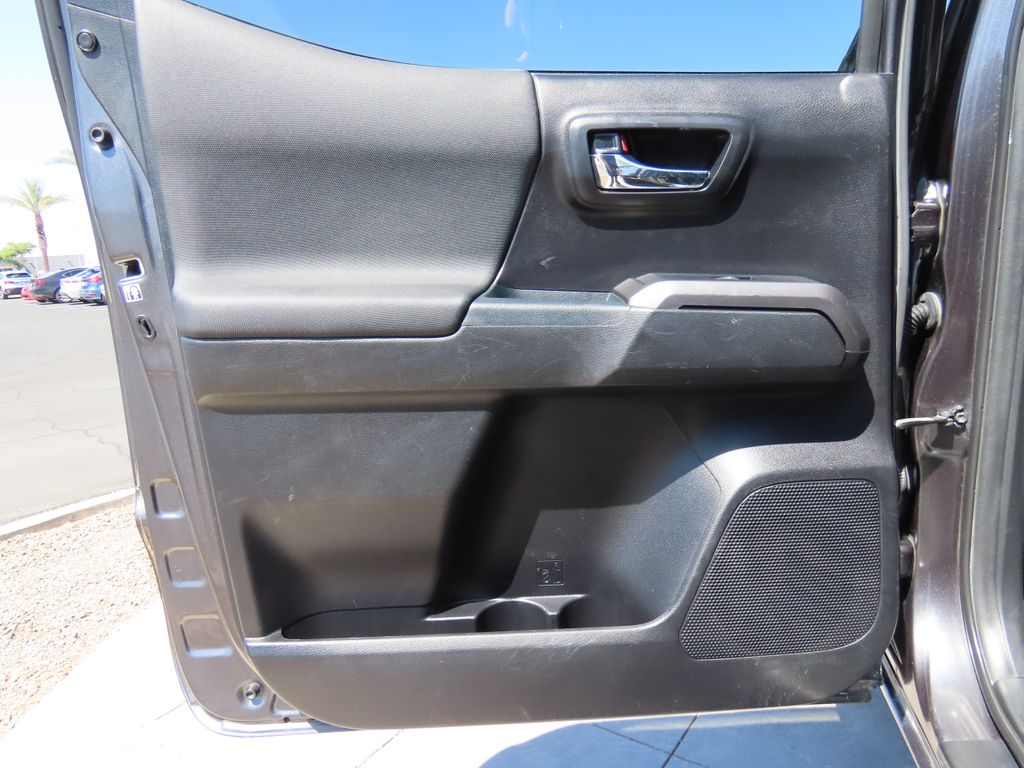 2018 Toyota Tacoma Limited 25