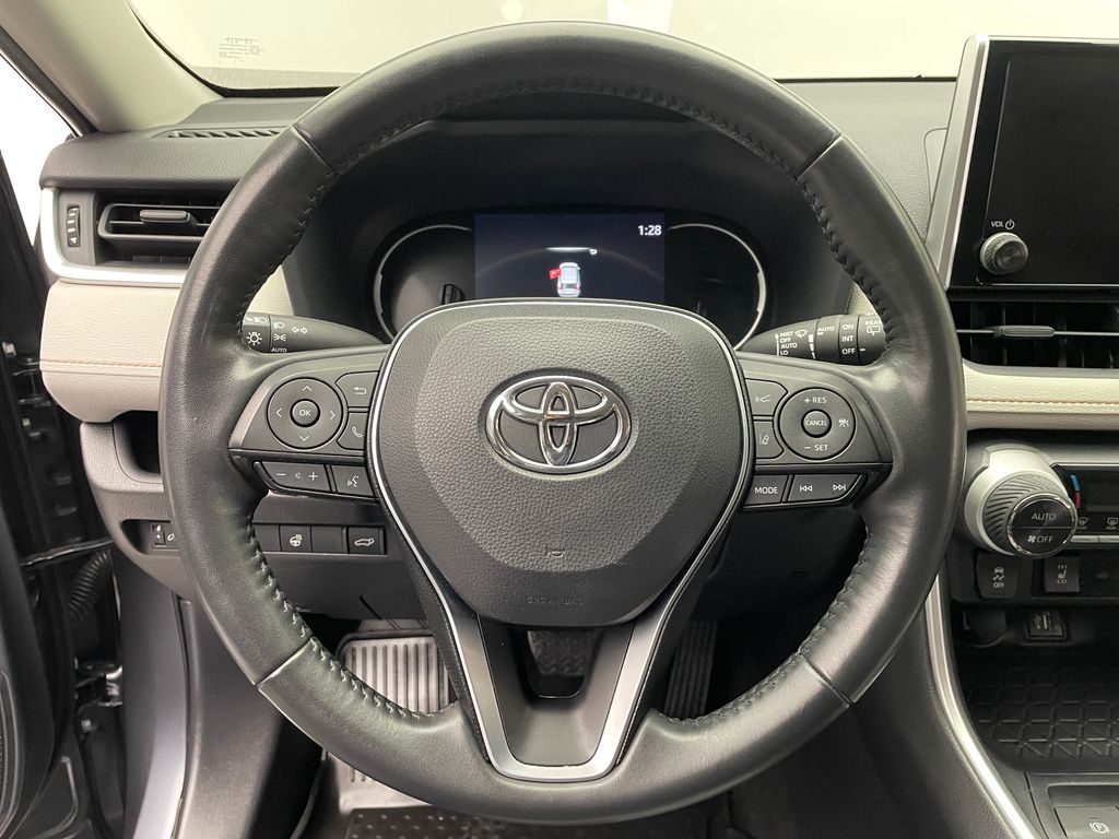 Thumbnail: 2024 Toyota RAV4 - 21