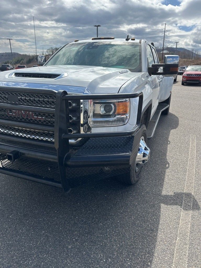 2018 GMC Sierra 3500HD SLT Crew Cab 4WD