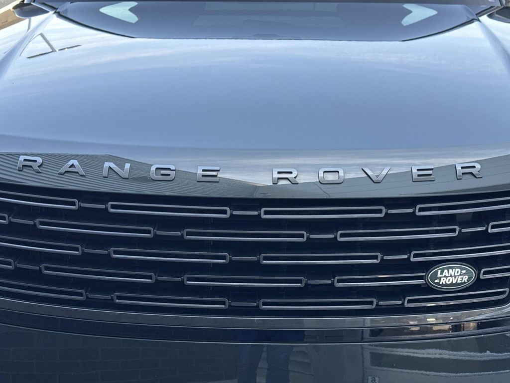 Certified Used 2023 Green Land Rover SE image 11