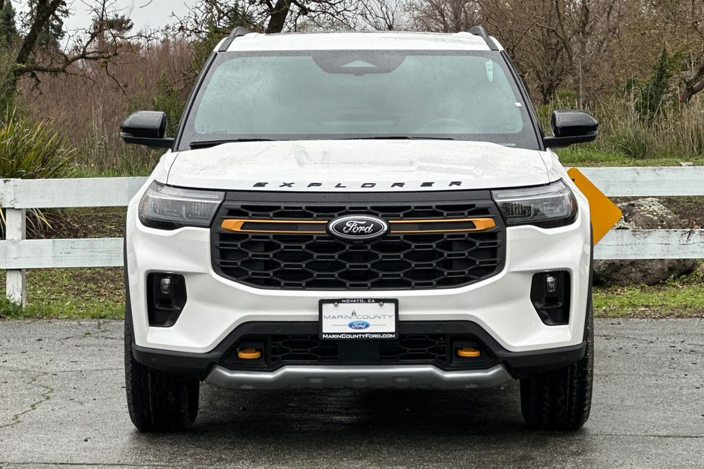 New 2026 White Ford Tremor image 9