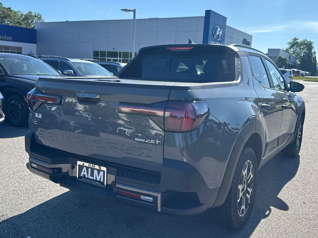 2025 Hyundai Santa Cruz XRT photo 3