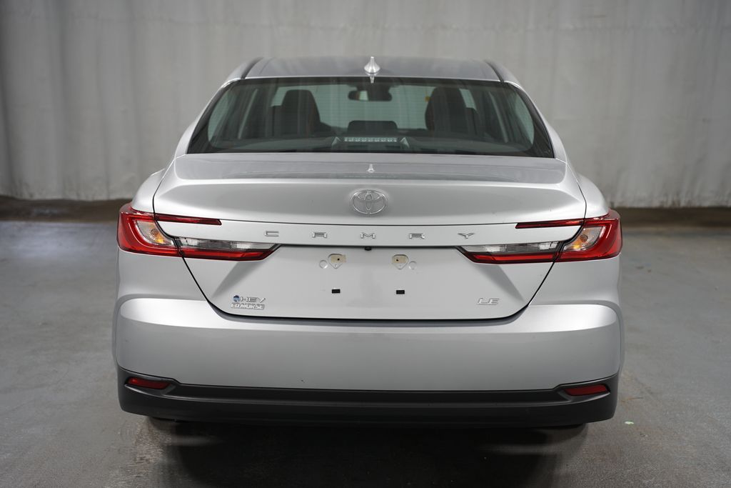 2025 Toyota Camry LE 7