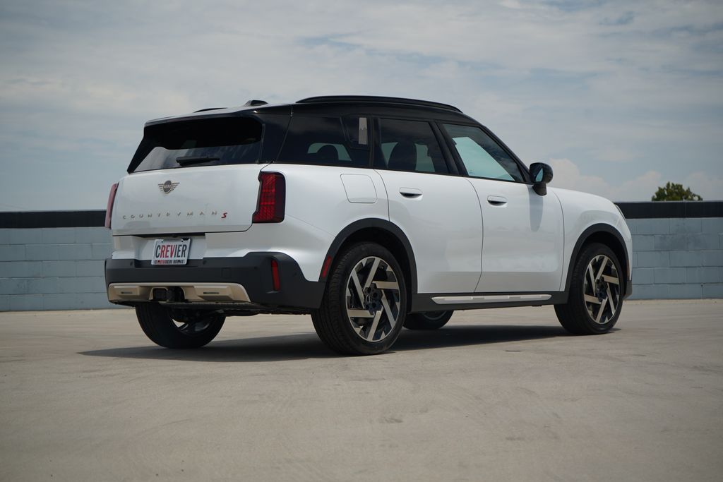 Thumbnail: 2027 MINI Cooper Countryman - 3
