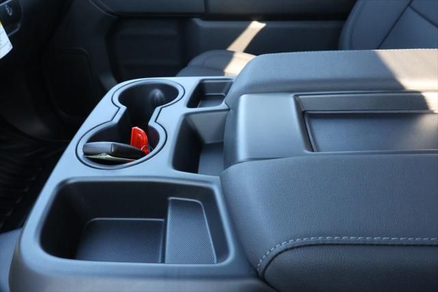 Thumbnail: 2026 Chevrolet Silverado 1500 - 29