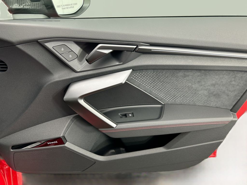 Thumbnail: 2025 Audi RS 3 - 25