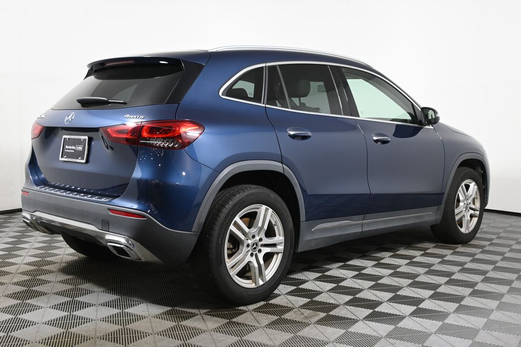 Thumbnail: 2022 Mercedes-Benz GLA - 10