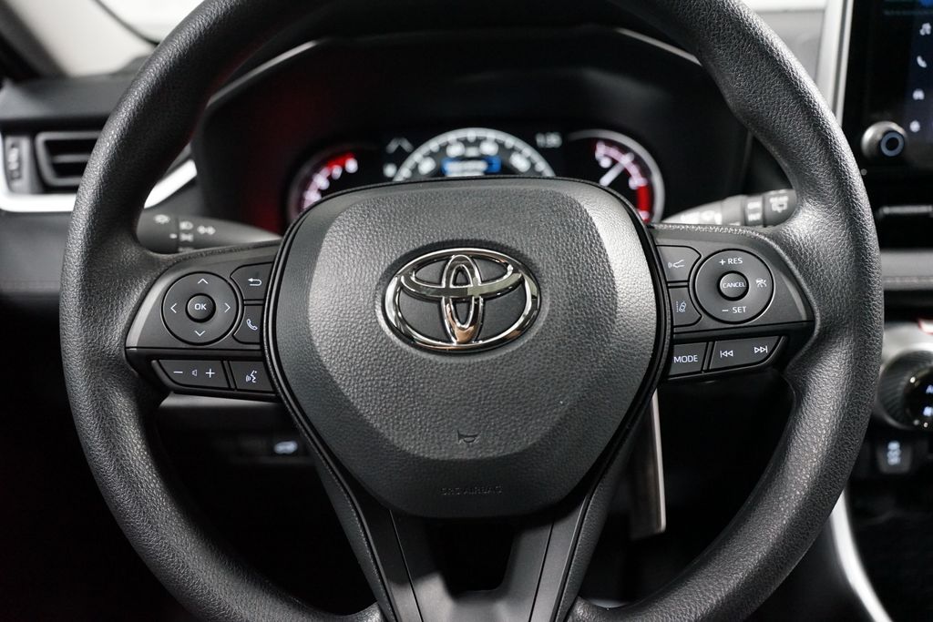 Thumbnail: 2025 Toyota RAV4 - 12