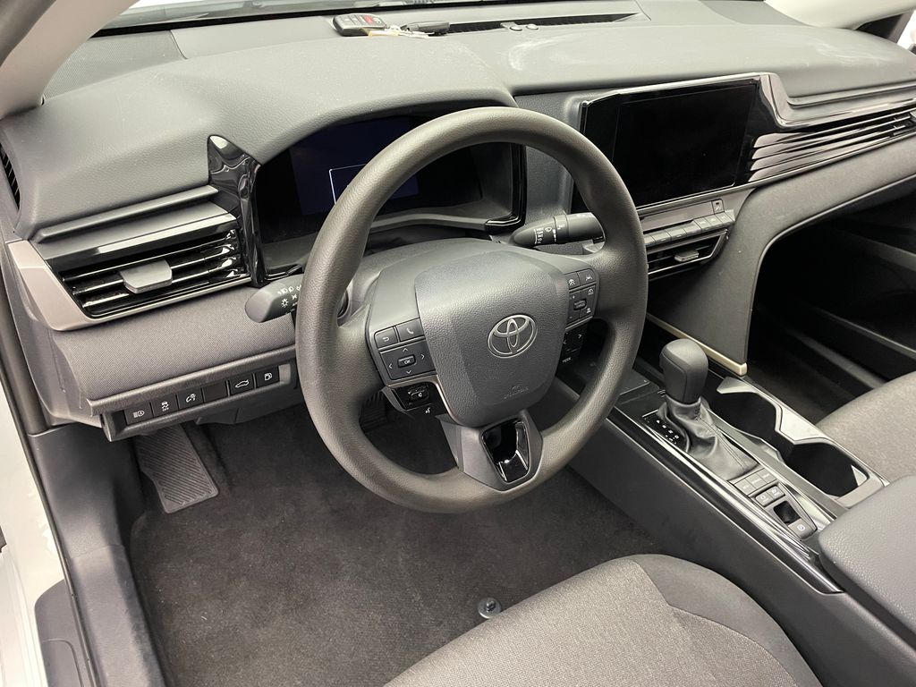 Thumbnail: 2025 Toyota Camry - 11