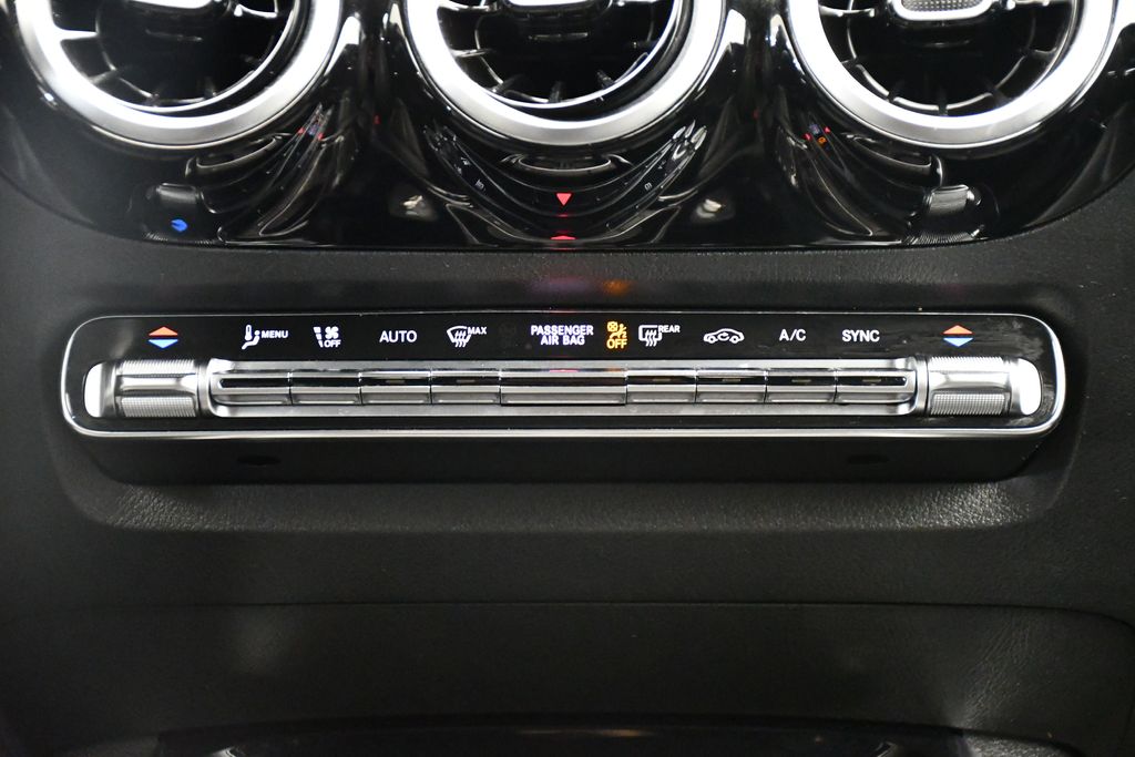 2021 Mercedes-Benz GLA 250 4MATIC 28