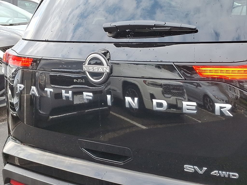 Thumbnail: 2022 Nissan Pathfinder - 32