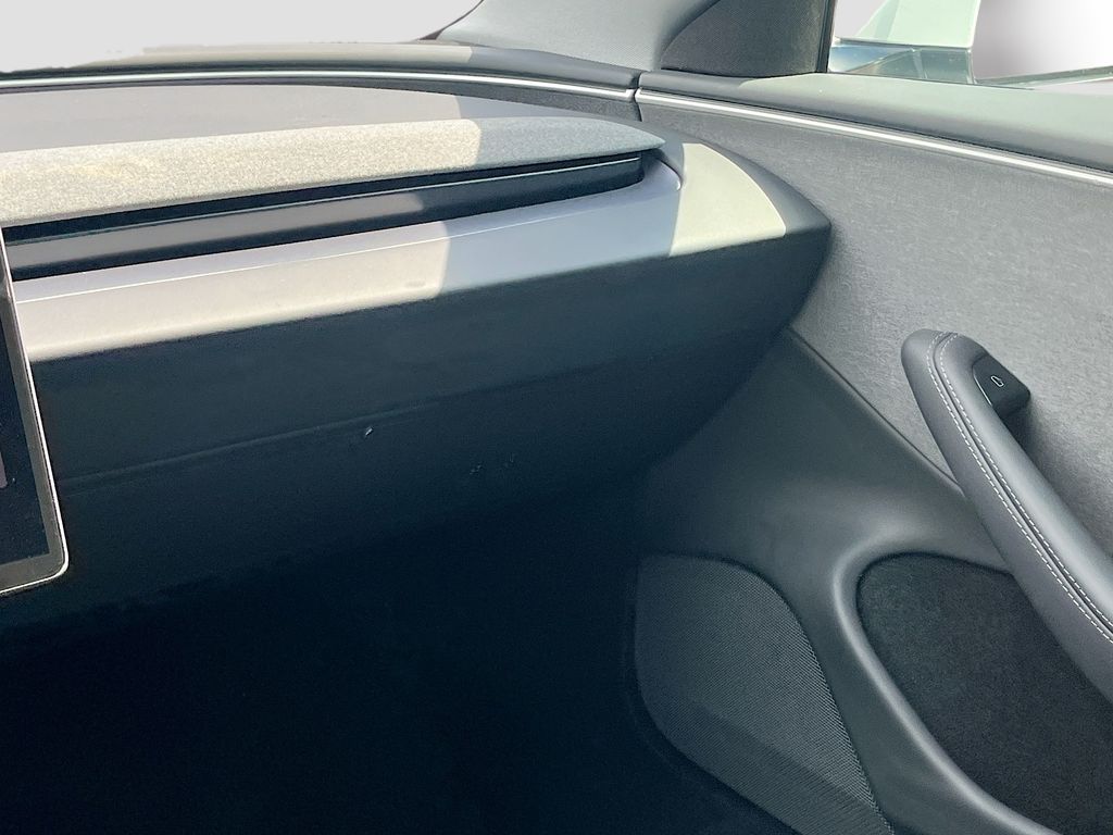 Used 2025 White Tesla Long Range image 23