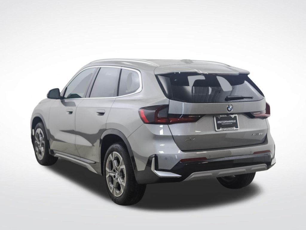 Thumbnail: 2026 BMW X1 - 3