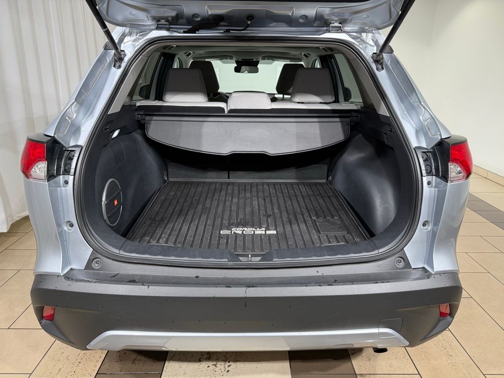 Thumbnail: 2023 Toyota Corolla Cross - 11