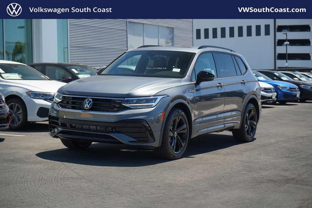 2024 Volkswagen Tiguan SE R-Line Black -
                Santa Ana, CA