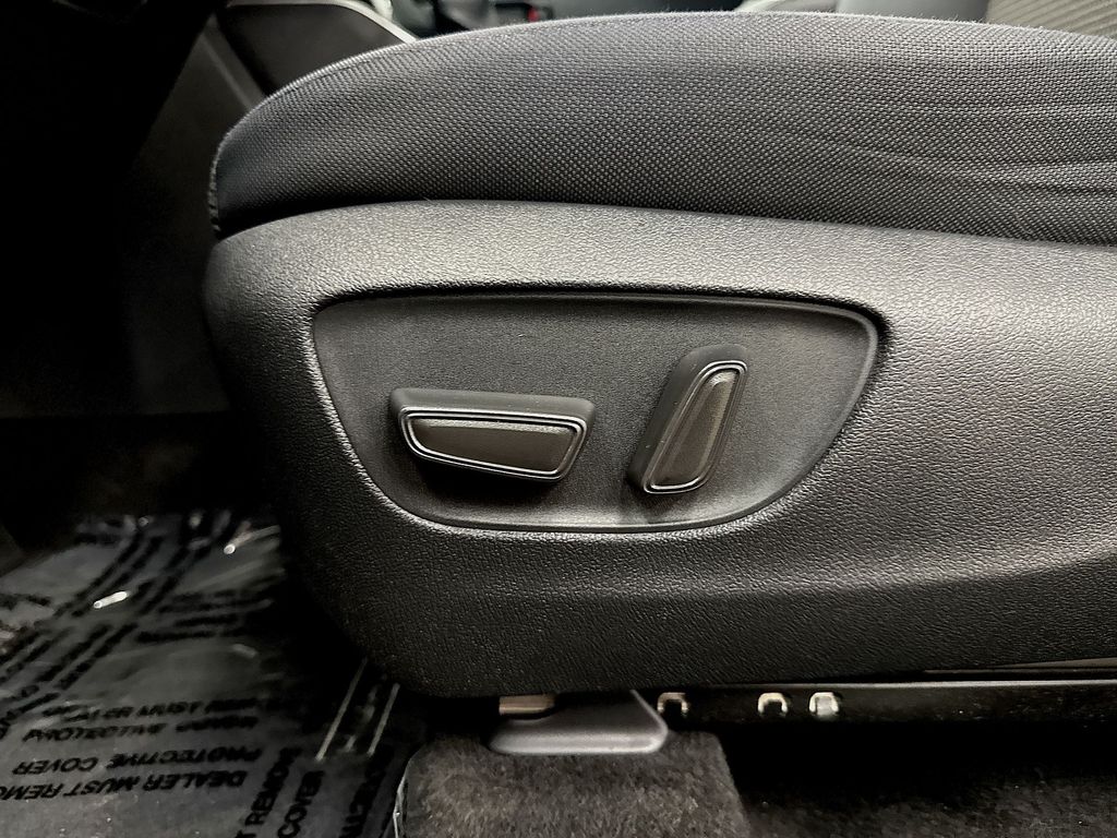 Used 2023 Toyota Highlander SUV