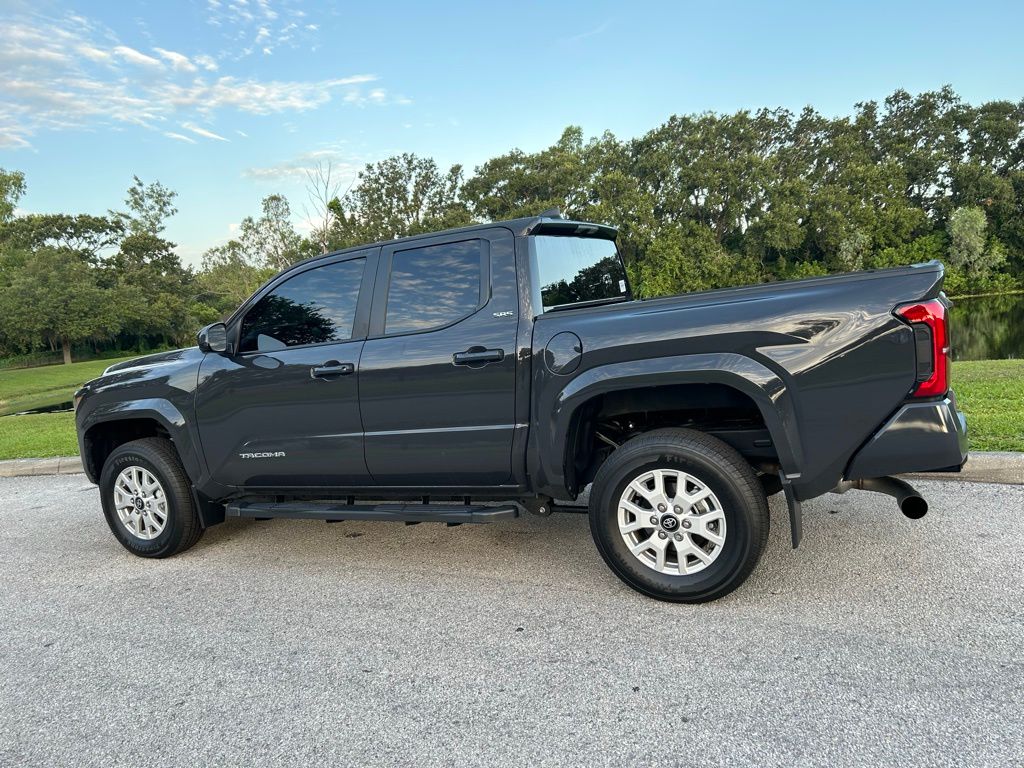 Thumbnail: 2024 Toyota Tacoma - 3