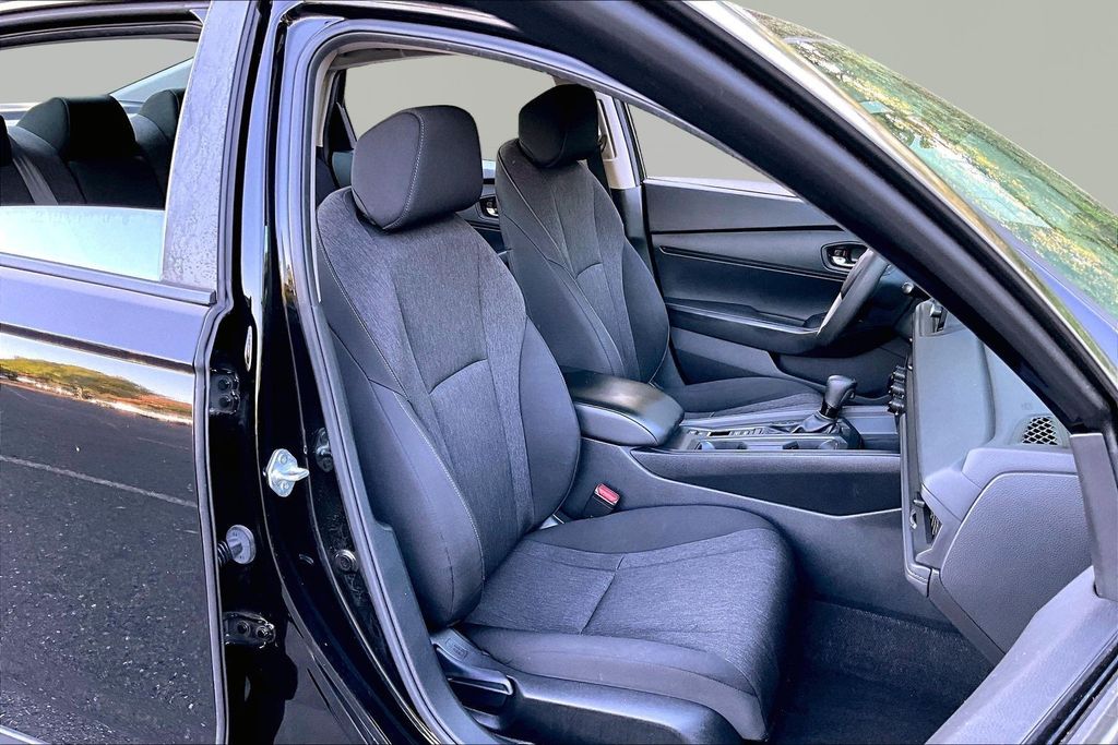 2023 Honda Accord LX - Photo 18