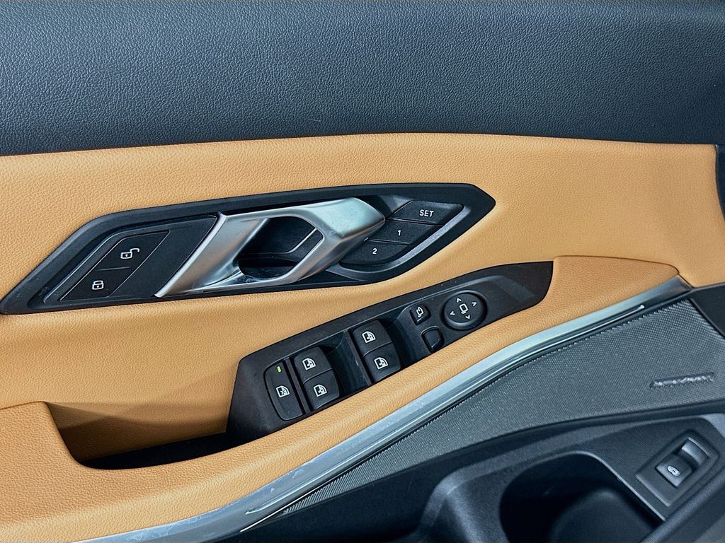 Thumbnail: 2024 BMW 3 Series - 18