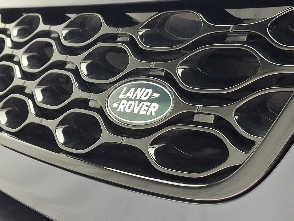 Thumbnail: 2025 Land Rover Discovery Sport - 32
