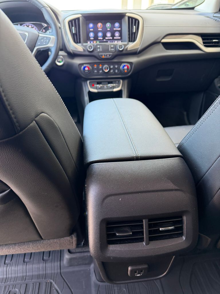 Used 2024 GMC Terrain SUV