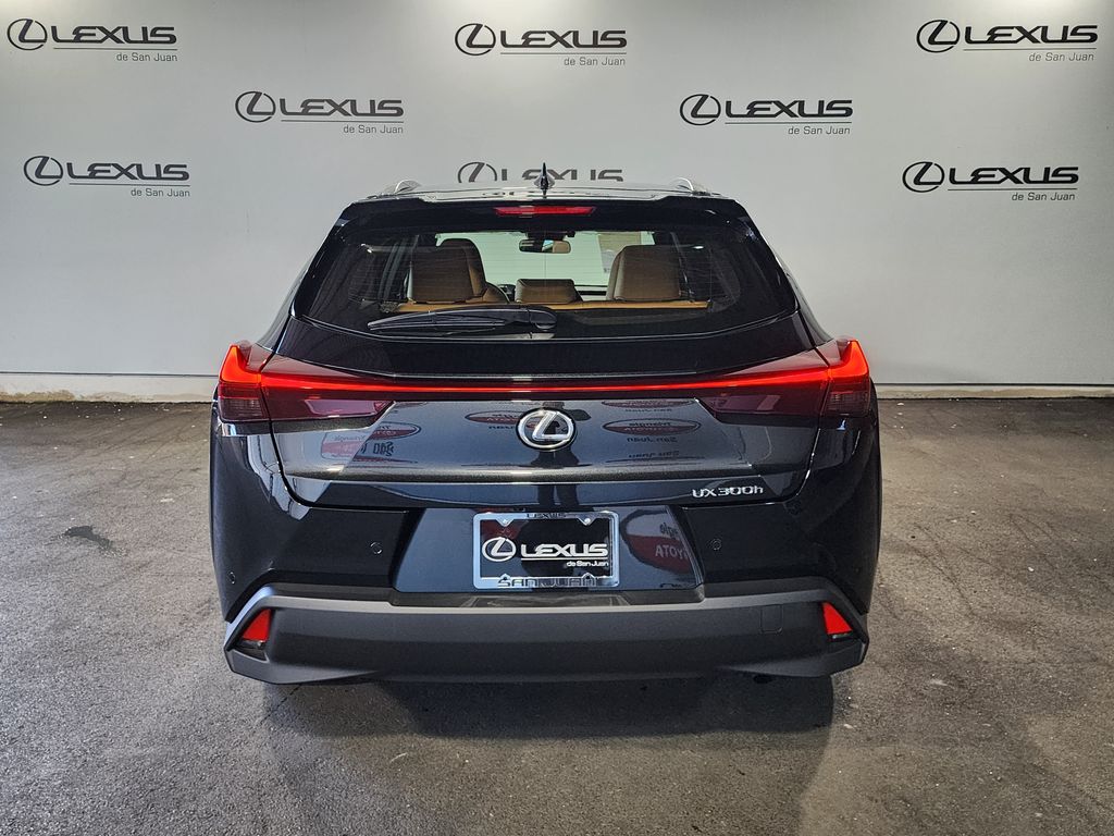Thumbnail: 2026 Lexus UX - 9