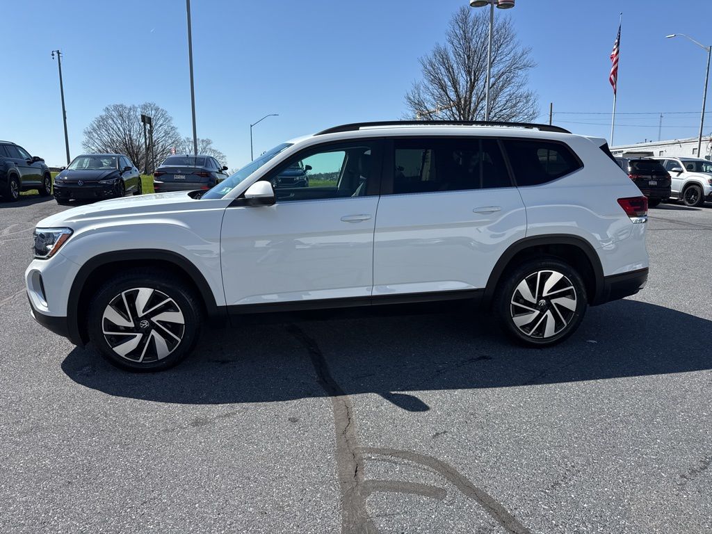 2025 Volkswagen Atlas 2.0T SE w/Technology White at Subaru and VW of Moon Township