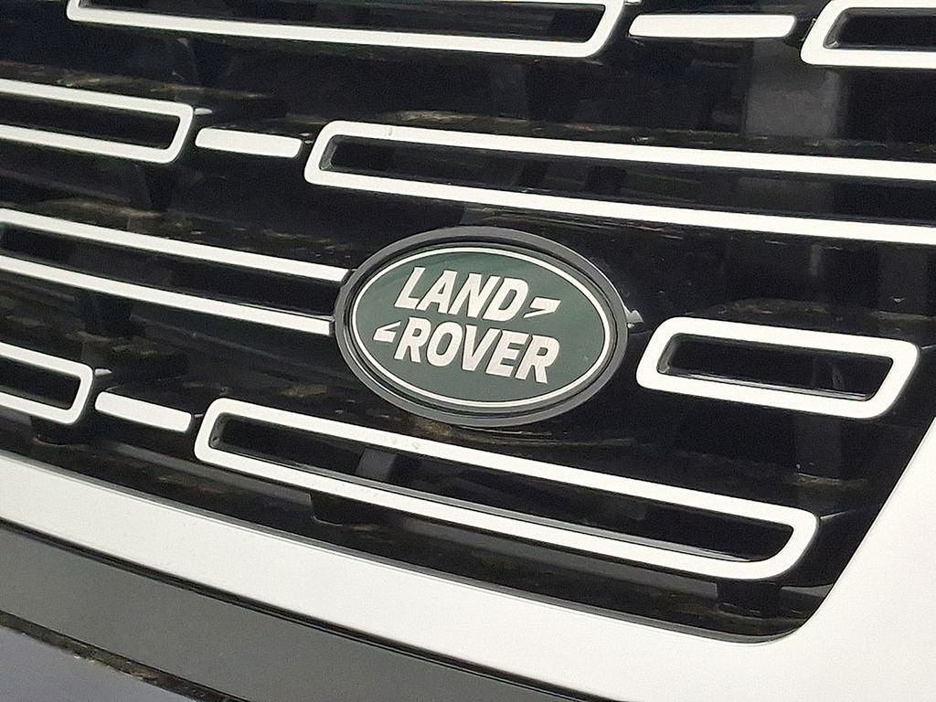 Thumbnail: 2025 Land Rover Range Rover - 19