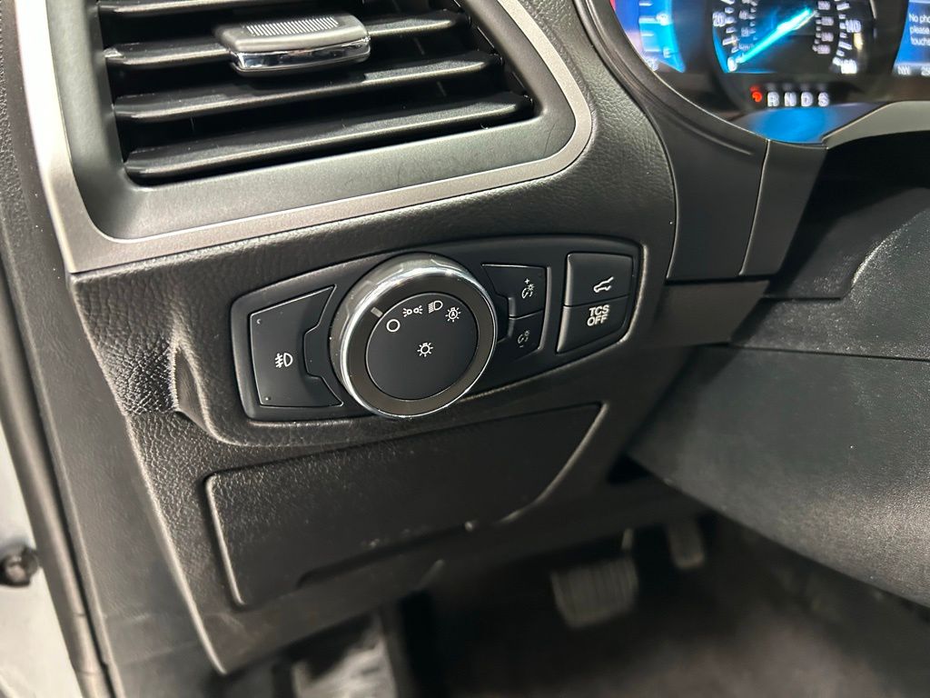 used 2022 Ford Edge car, priced at $19,841